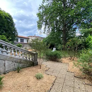- 2 - Parking Voiture Appartement